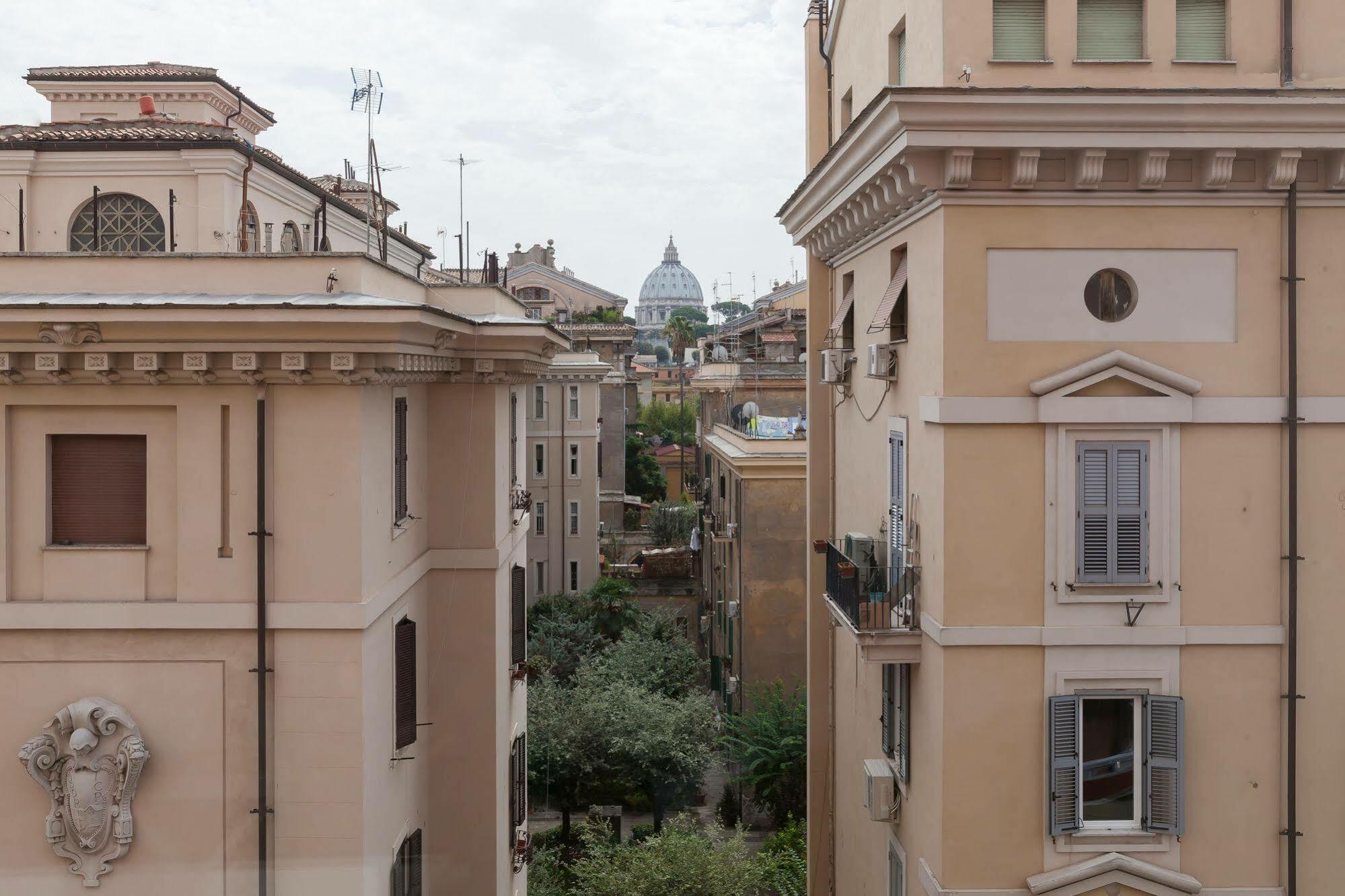 My Vatican Place B&B Рим Экстерьер фото